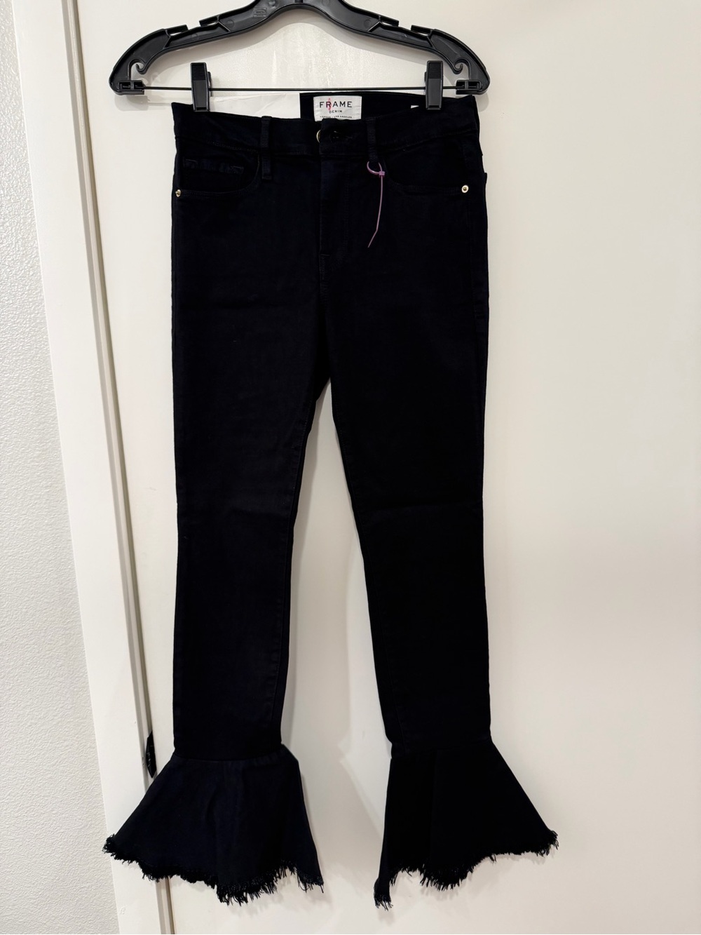 NWT Frame Denim Black Le Skinny Jeanne Jeans with Frayed Flare Hem